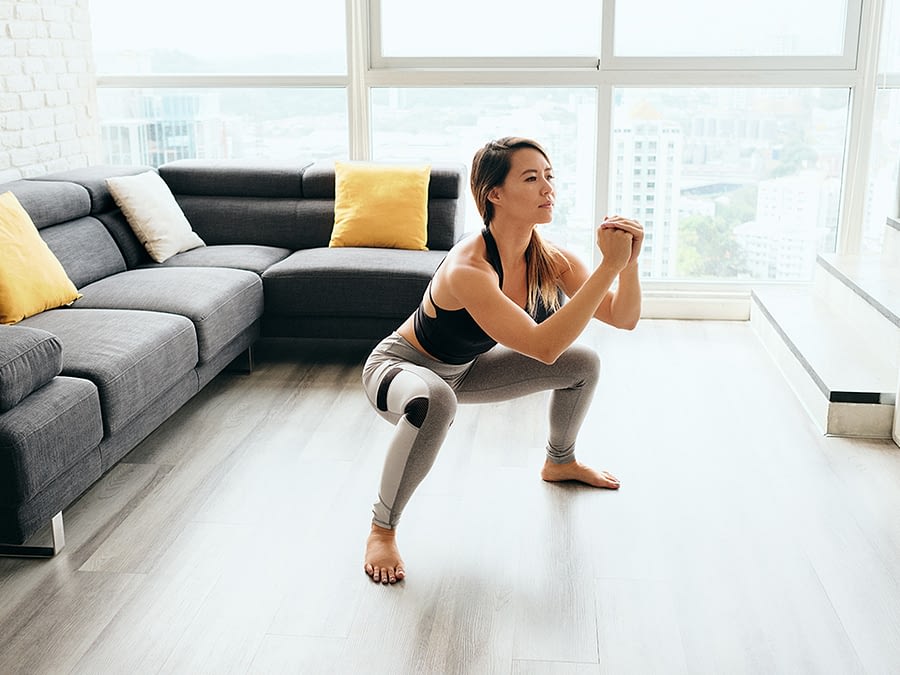 5 ejercicios básicos para hacer en casa y mejorar tu forma